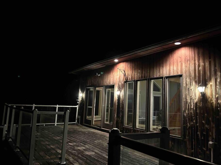 Casino Chalet With Incredible Views Uncasville Exterior photo